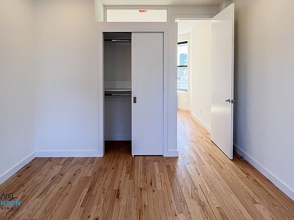 5th image of 200 Mott St APT 25