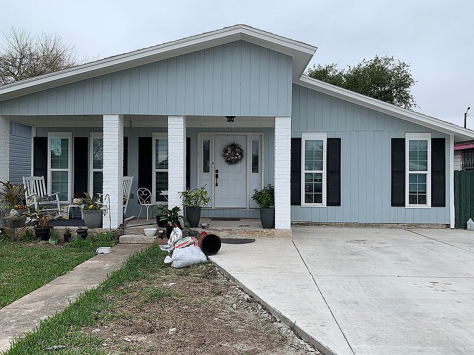 2nd image of 2844 East Ave
