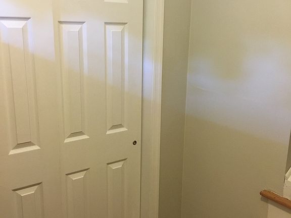 Foyer with closet storage 