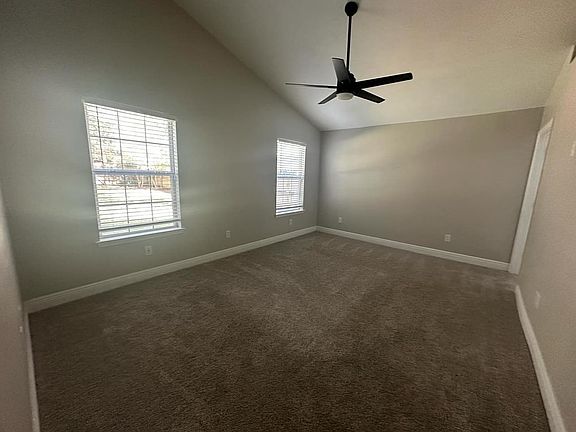 3rd image of 3320 Emerson Ln