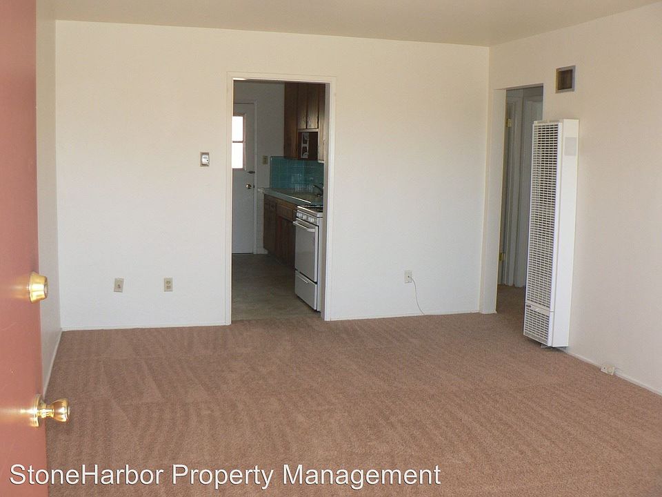2nd image of 4010 Kansas St APT 03