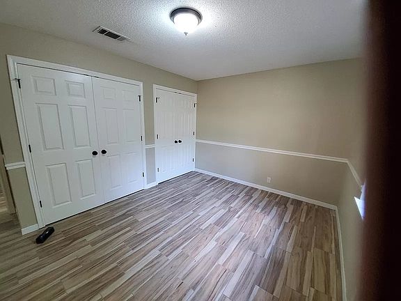 3rd image of 3801 Nichols Dr