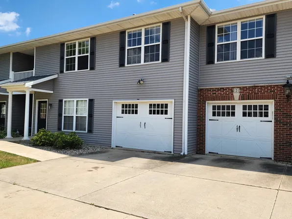 102 Essex Ln Unit 2, Savoy, IL 61874