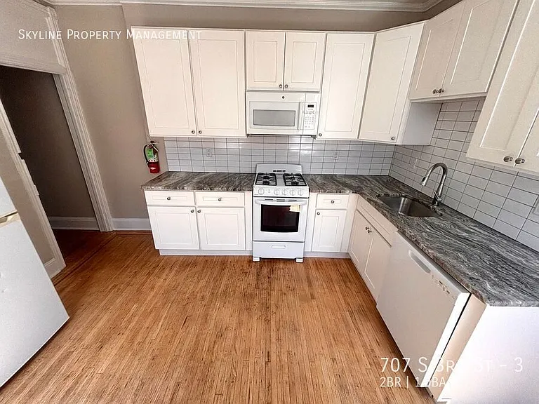 707 S 3rd St #3 — Photo 13