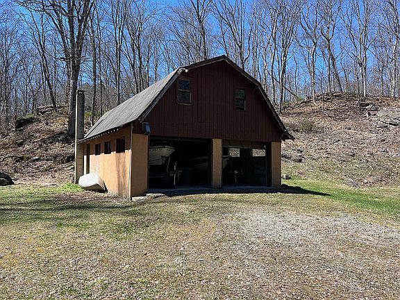 5th image of 1127 Darkmoon Rd