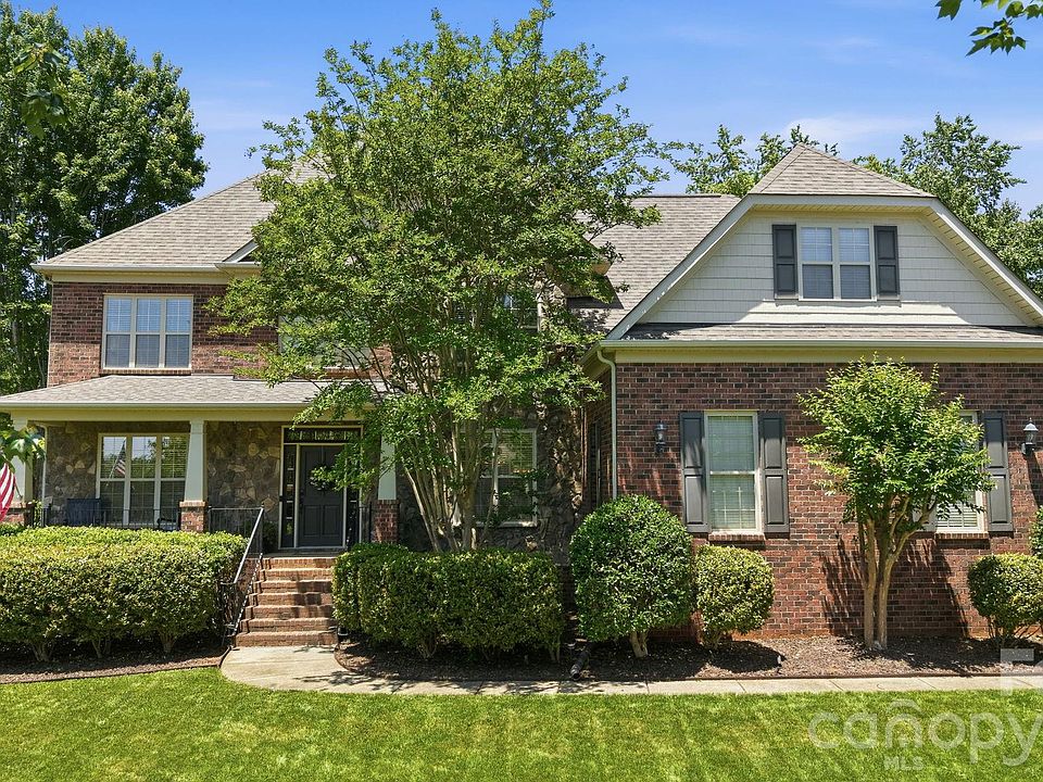 1st image of 705 Glenn Allen Way