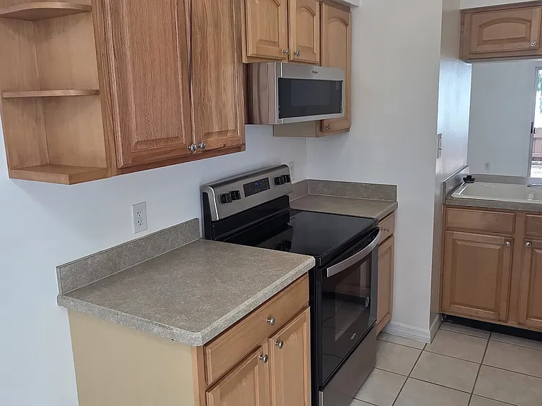 344 Georgetown Dr #344 — Photo 2