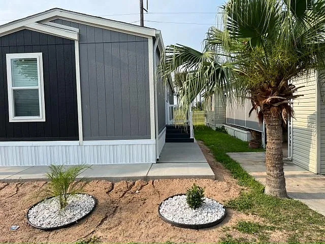 2 bed, 2.0 bath, 912 sqft, $1,500 — Photo 4