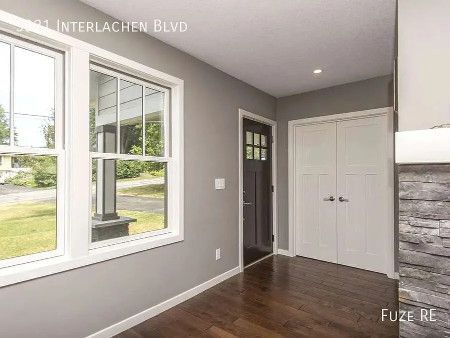 Gorgeous 5-Bed, 6-Bath Luxury Home in Prime Edina Available September 1 — Photo 2