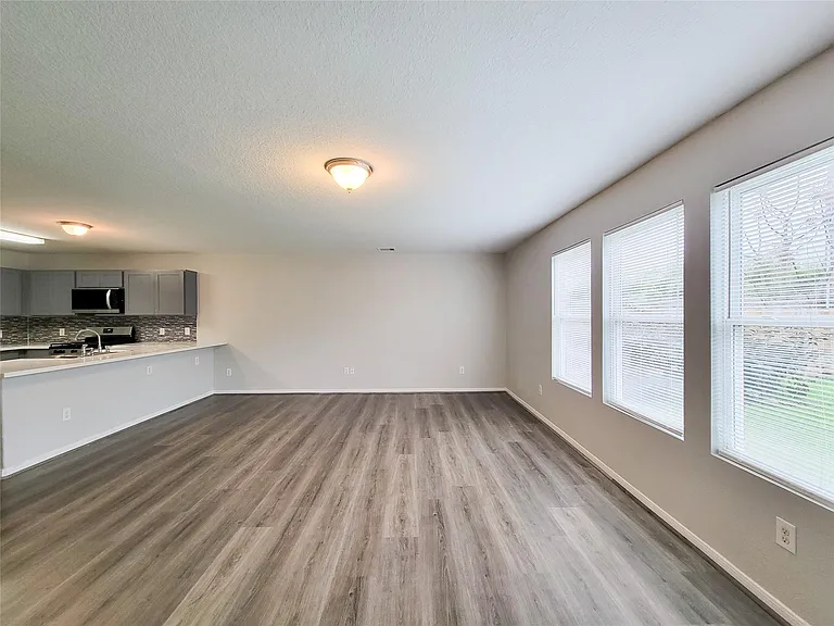 3602 Zephyr Glen Way — Photo 16
