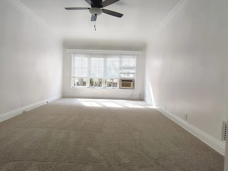 10974 Strathmore Dr — Photo 10