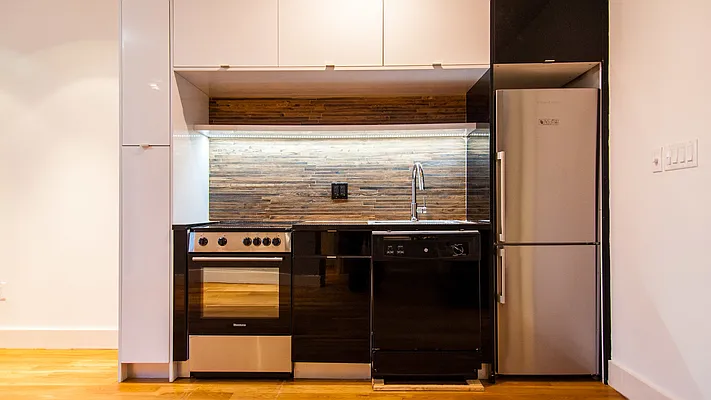 Rented by Nooklyn NYC LLC | media 35