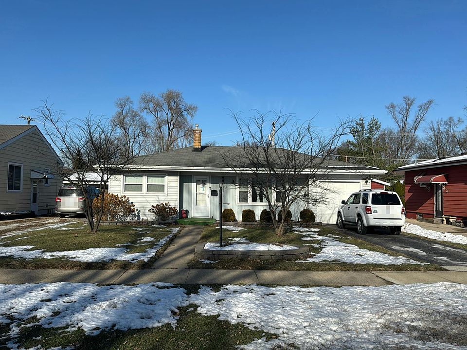 1st image of 1124 183rd St