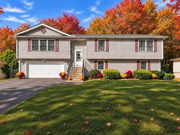 36 Ludlow Rd, Chicopee, MA 01020