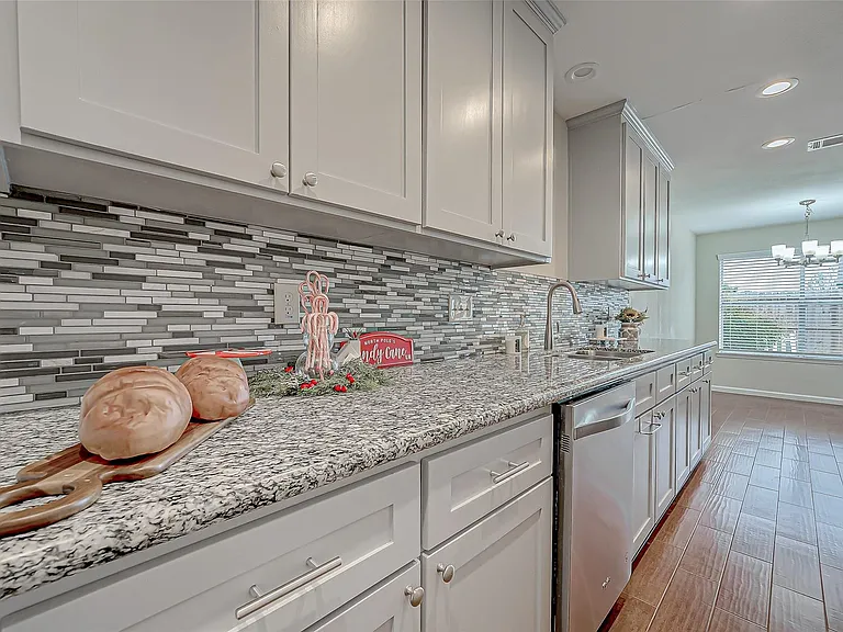 2022 Highland Hills Dr — Photo 18