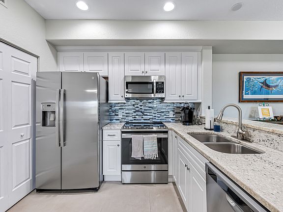 3rd image of 13180 Bella Casa Cir APT 379