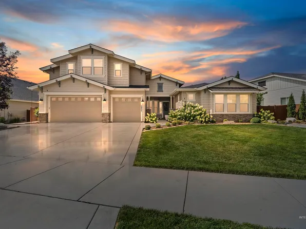 5853 W Venetian Dr, Eagle, ID 83616