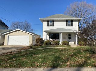 332 Dodge St, Mineral Point, WI 53565