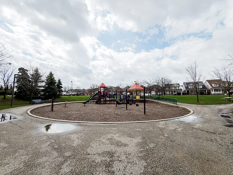 26 Gabrielle Dr — Photo 22