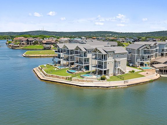 2nd image of 412 Island Circle