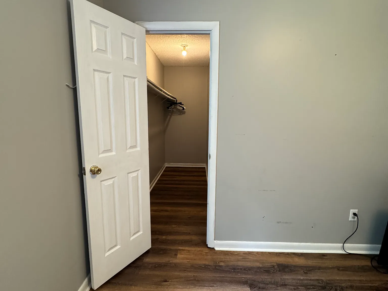 3 bed, 1.5 bath, 1450 sqft, $1,500 — Photo 4
