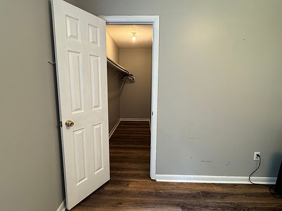 4th image of 316 Emerald Dr #316