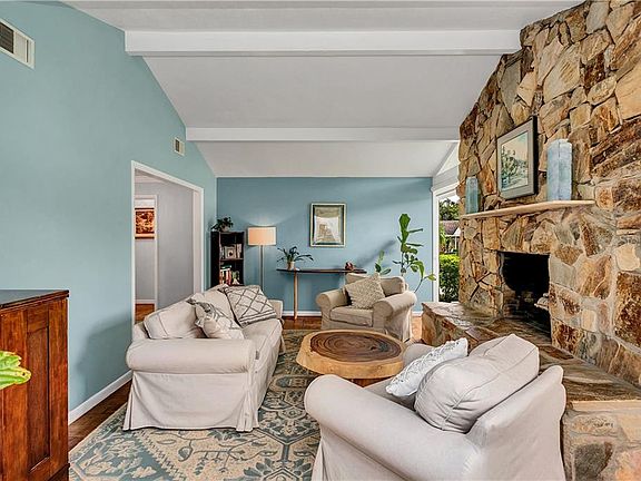 4th image of 2431 Lauder Dr