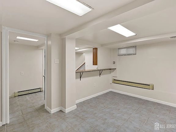 2nd image of 1 Stanton St #1A