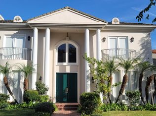 328 S Camden Dr, Beverly Hills, CA 90212