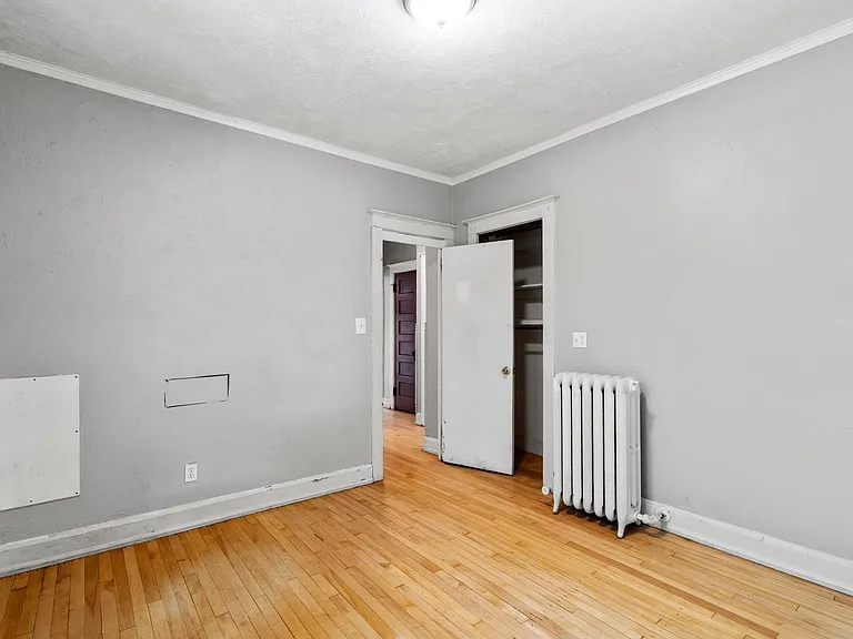 3009 N Maryland Ave — Photo 12