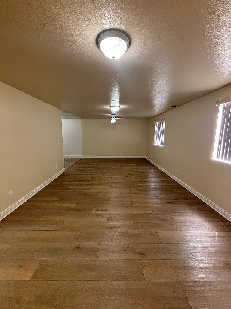 5 bed, 1866 sqft, $4,200 — Photo 3