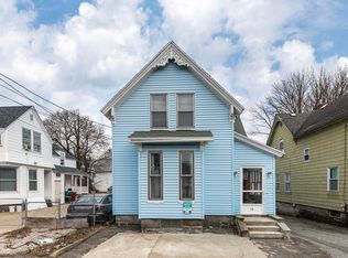 16 Osgood St, Lowell, MA 01851