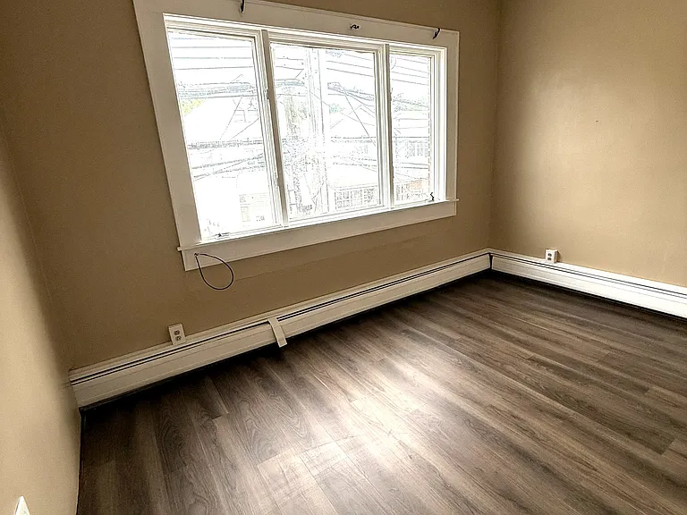 735 Main St #2 — Photo 9