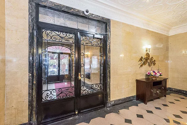 Sold by Century 21 American Homes | media 8