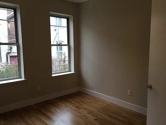 Rented by Royal Living | media 5