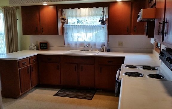 2nd image of 905 Maraview Dr