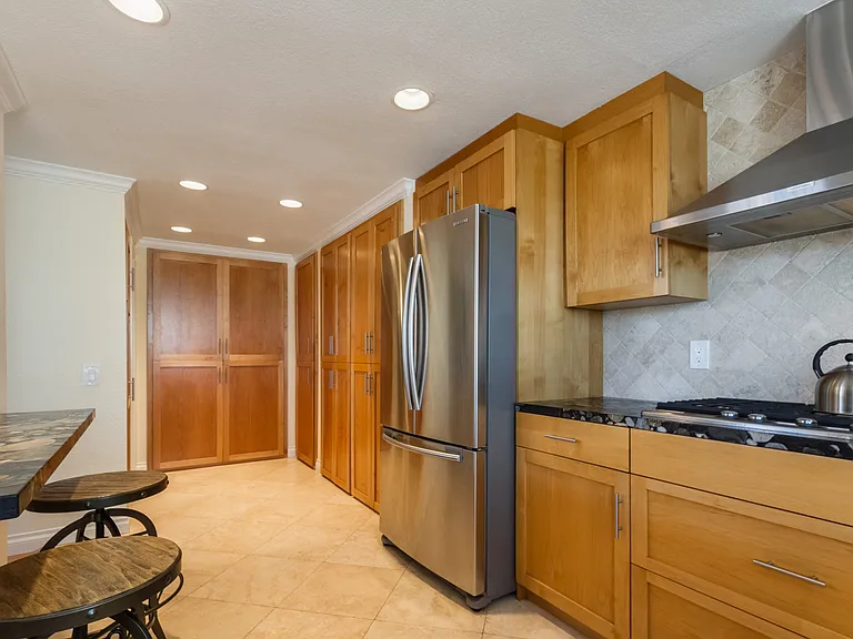 728 Jamaica Ct — Photo 99