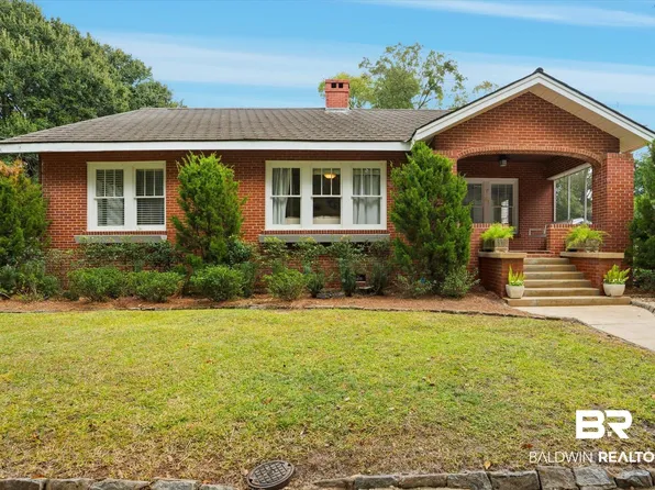 61 Glenwood St, Mobile, AL 36606