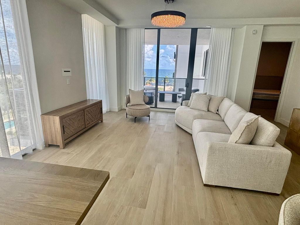 305 Briny Avenue #506, photo 6