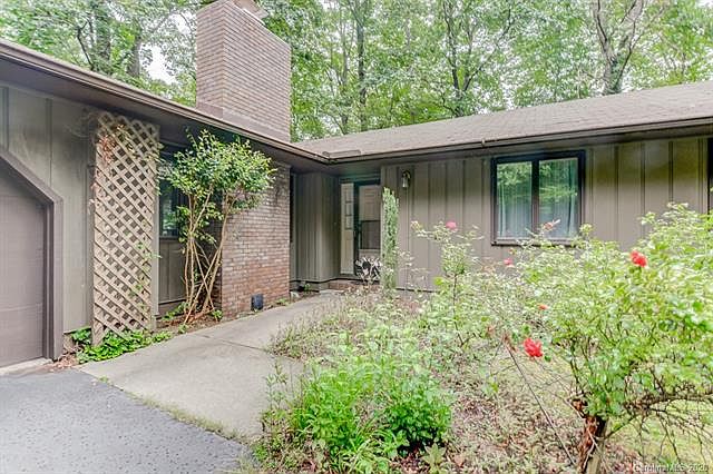 1st image of 805 Greenwood Dr