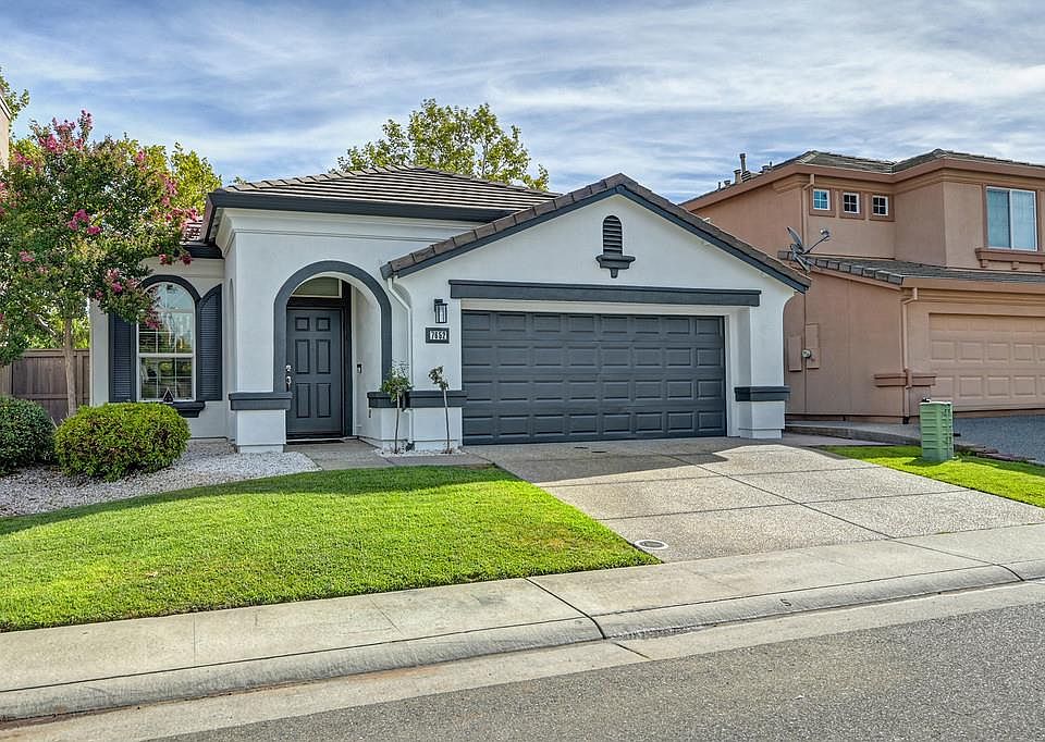 1st image of 7652 Laguna Beach Way