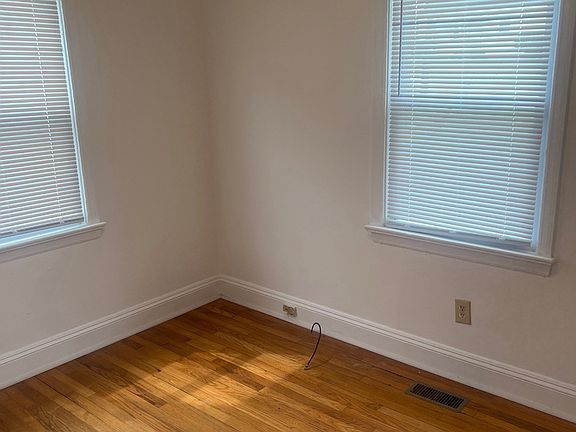 3rd image of 74 Hamilton St