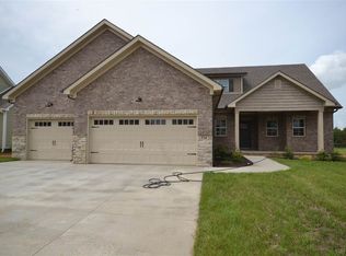714 Heritage Preserve Ln, Bowling Green, KY 42104