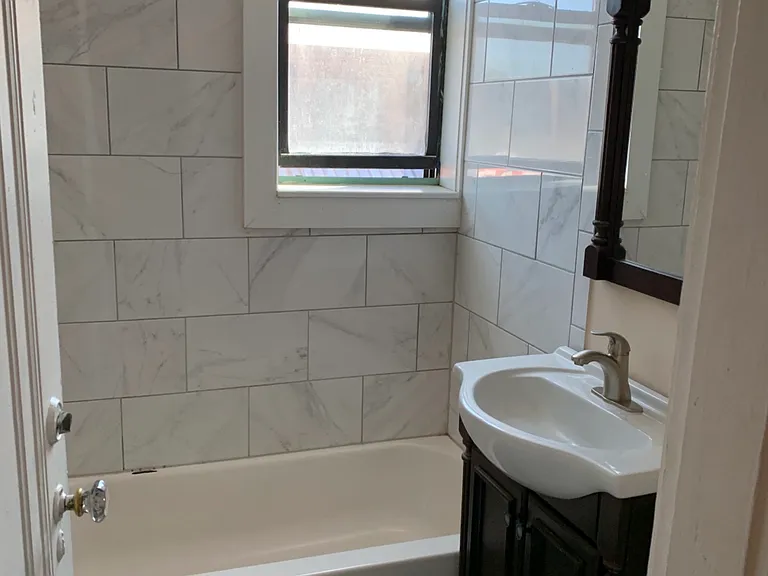 115 Pleasant St #22 — Photo 4