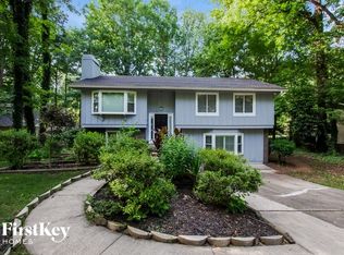 1037 Pineborough Rd, Charlotte, NC 28212