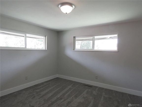4th image of 2081 Terrylynn Ave