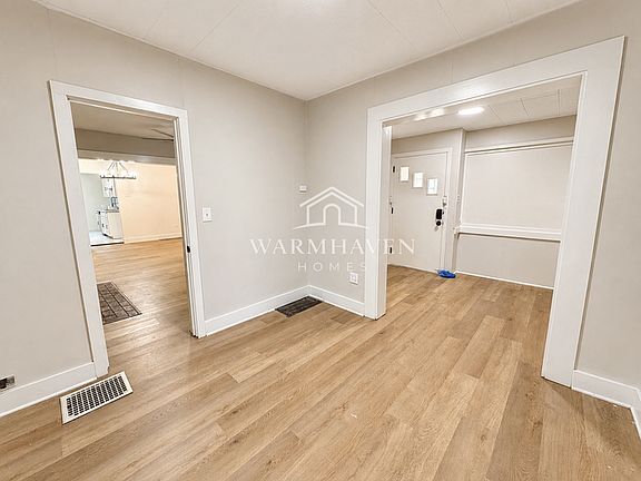 4th image of 1263 W Waterloo Rd