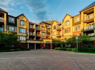 3060 Rotary Way #404, Burlington, ON L7M 0G9