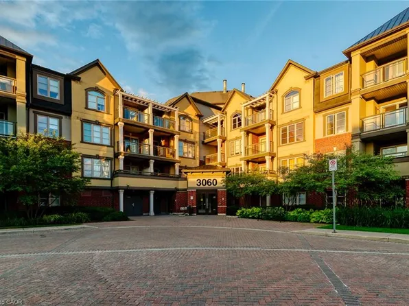 3060 Rotary Way #404, Burlington, ON L7M 0G9