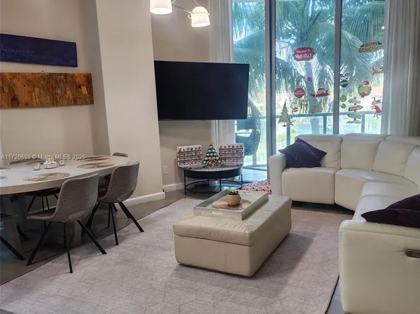 3029 NE 188th St APT 301, Aventura, FL 33180